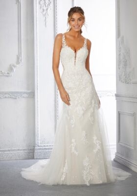 2364 Clarissa Wedding Dress
