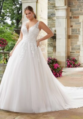 3286 SIGOURNEY Wedding Dresses