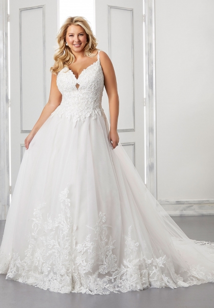 3313 BRITANNIA Wedding Dress