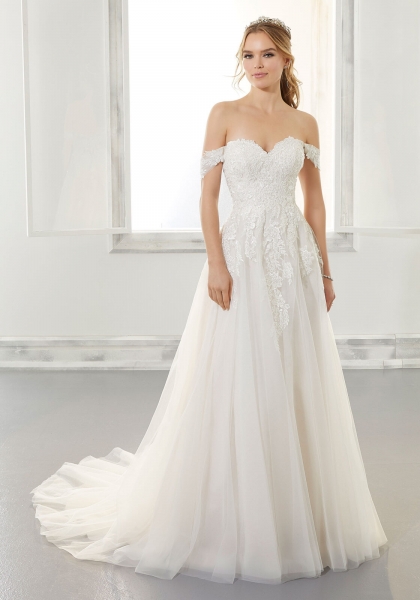 5878 ARWEN Wedding Dress