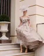 1G243 Couture Club image