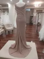 ct160170-champagne-1