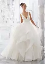 5577