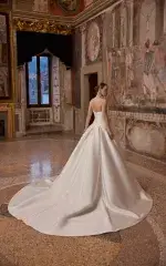 alivette back image