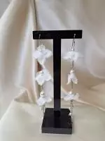 ARE744 Pearl and flower long earrings image