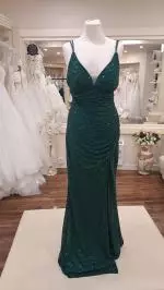 ct160115-green-debs-dress