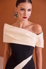 52546 Carla Ruiz 2 image